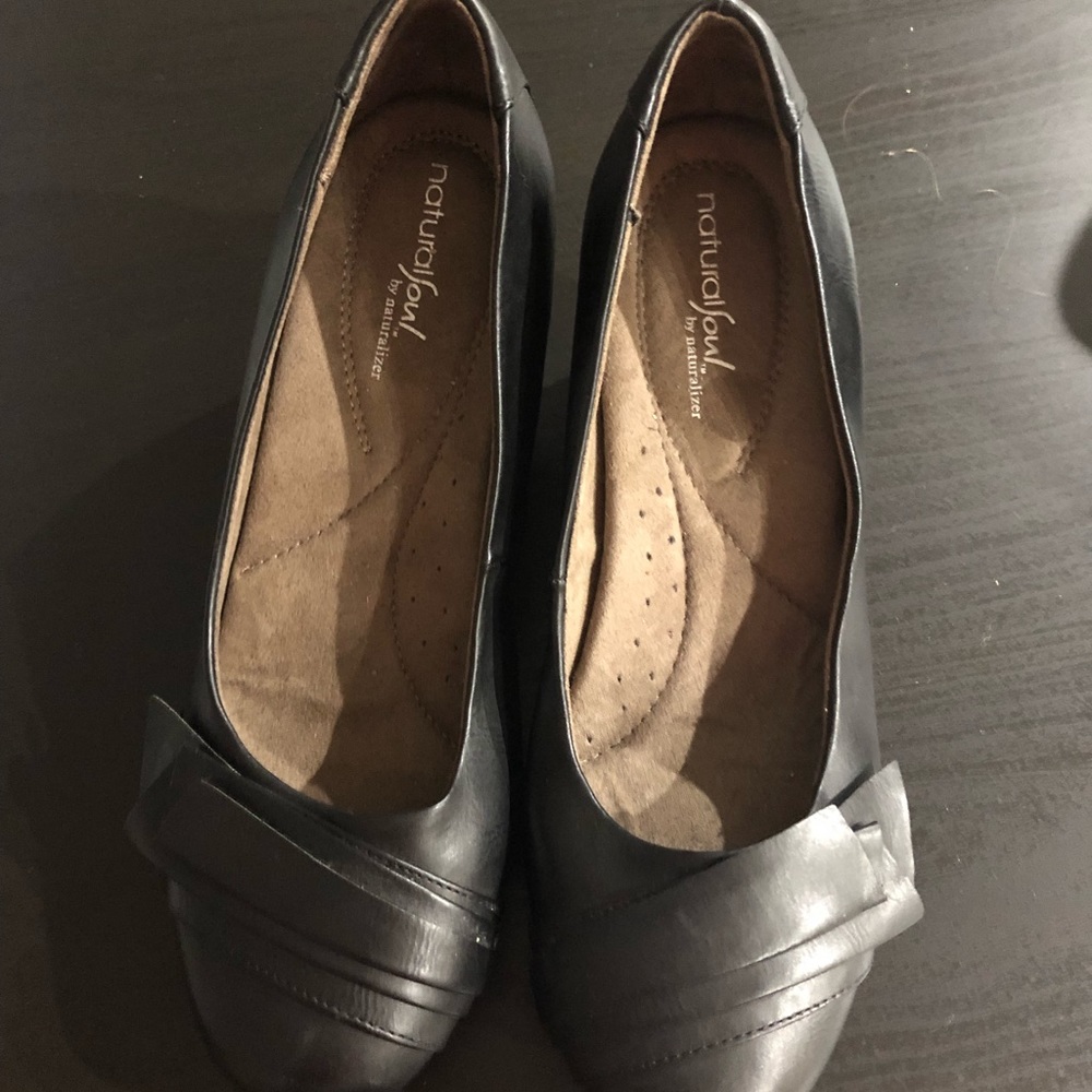 Natural Soul by Naturalizer Black Wedges